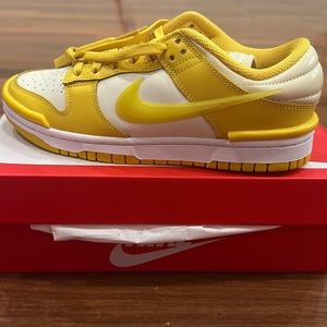 Women’s Nike Dunk Low Twist Shown: Coconut Milk/White/Vivid Sulfur